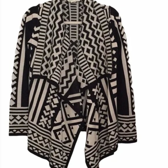 Staring at stars black % cream knit open pattern cardigan - Picture 4 of 5